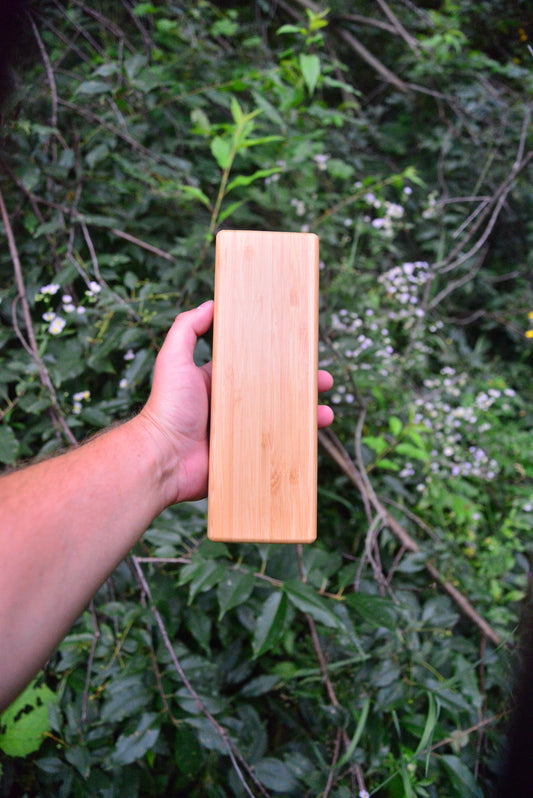Bamboo toothbrush case for travel purposes from Vearthy 