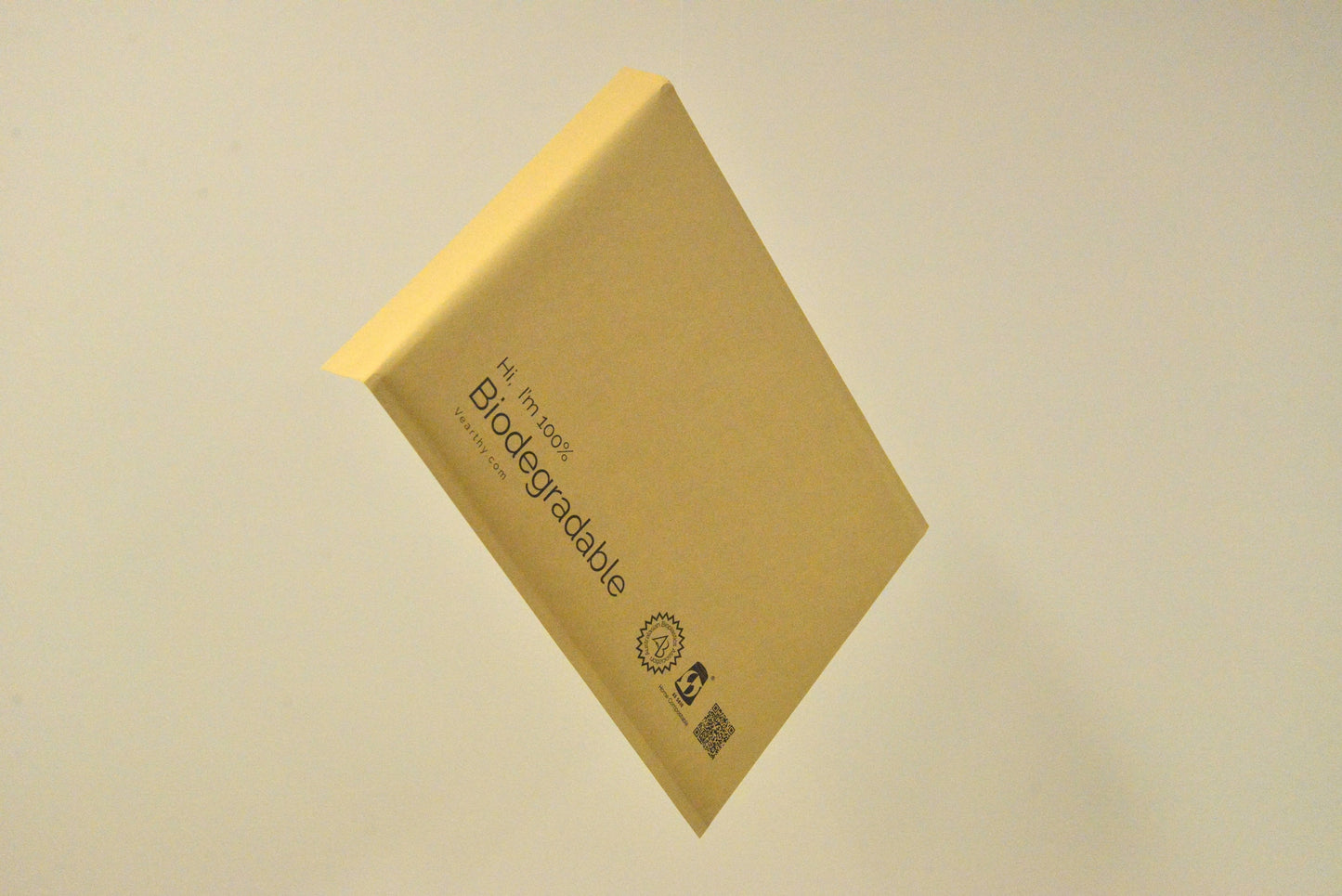 The frontside of a Vearthy Compostable Mailer