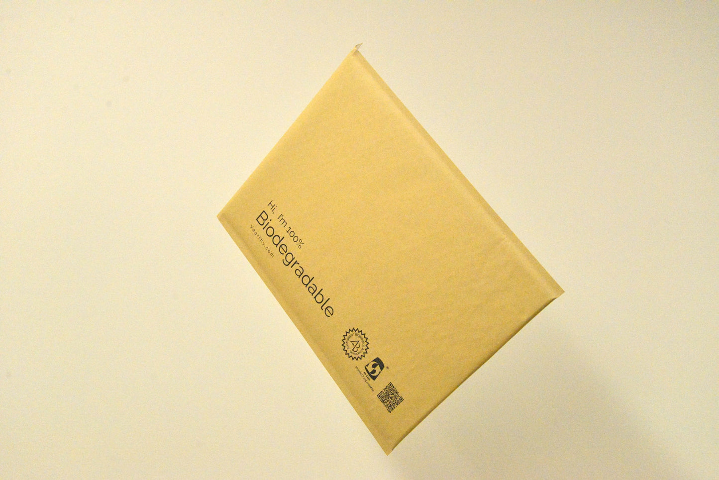the frontside of a Vearthy Compostable Mailer